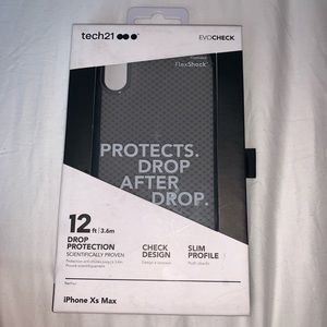 NWT Tech21 iPhone XS Max Case